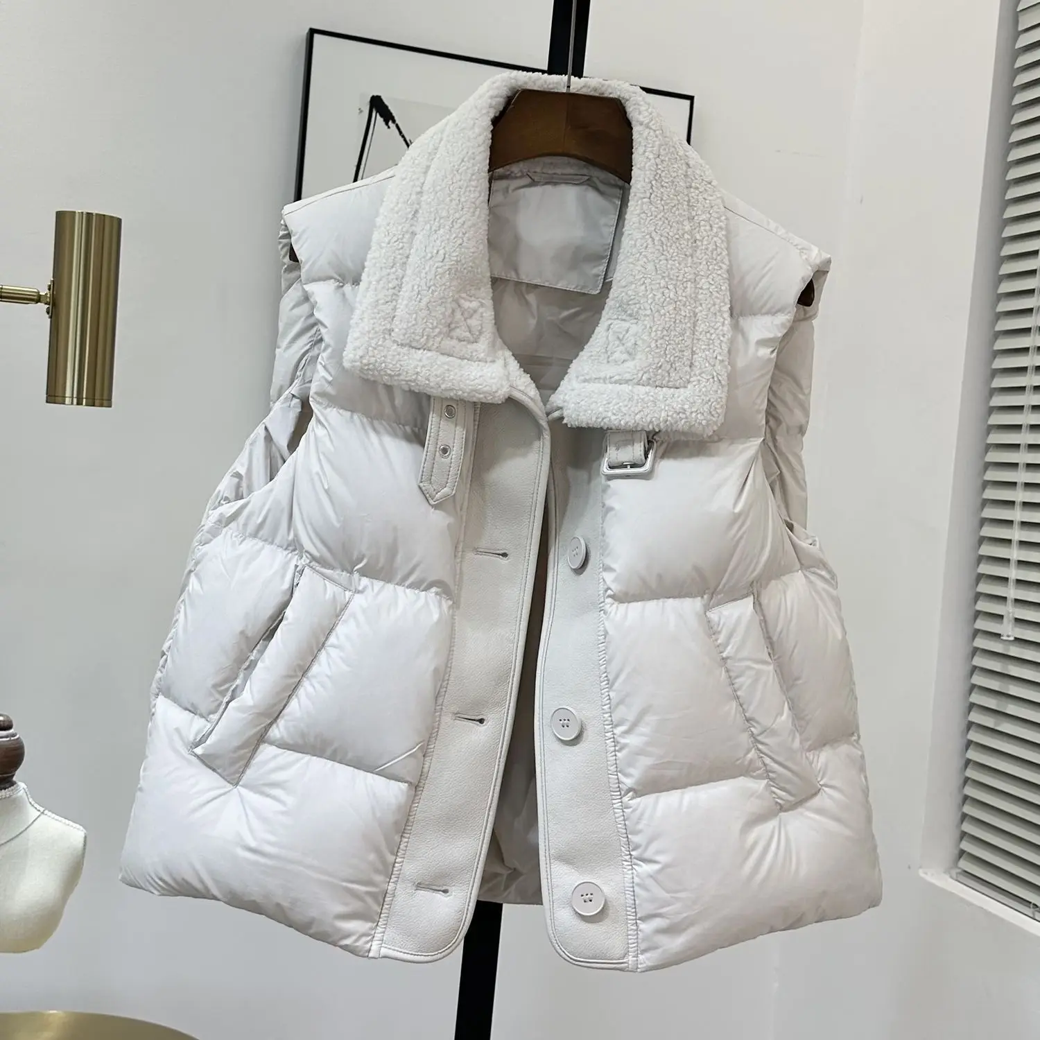 Neue Ärmellose Mantel Weibliche Herbst Winter 2026 Mode Baumwolle gefütterte Weste Jacke frauen Lamm Revers Kurze Weste Outwear flut