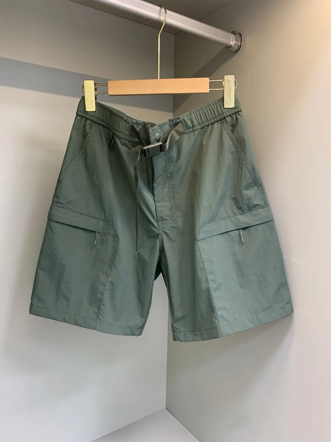 

Quick Dry Military Green Workwear Shorts Men's Summer Cool Feeling Buckle Waist Belt Mountain Climbing Pants American Five-Point