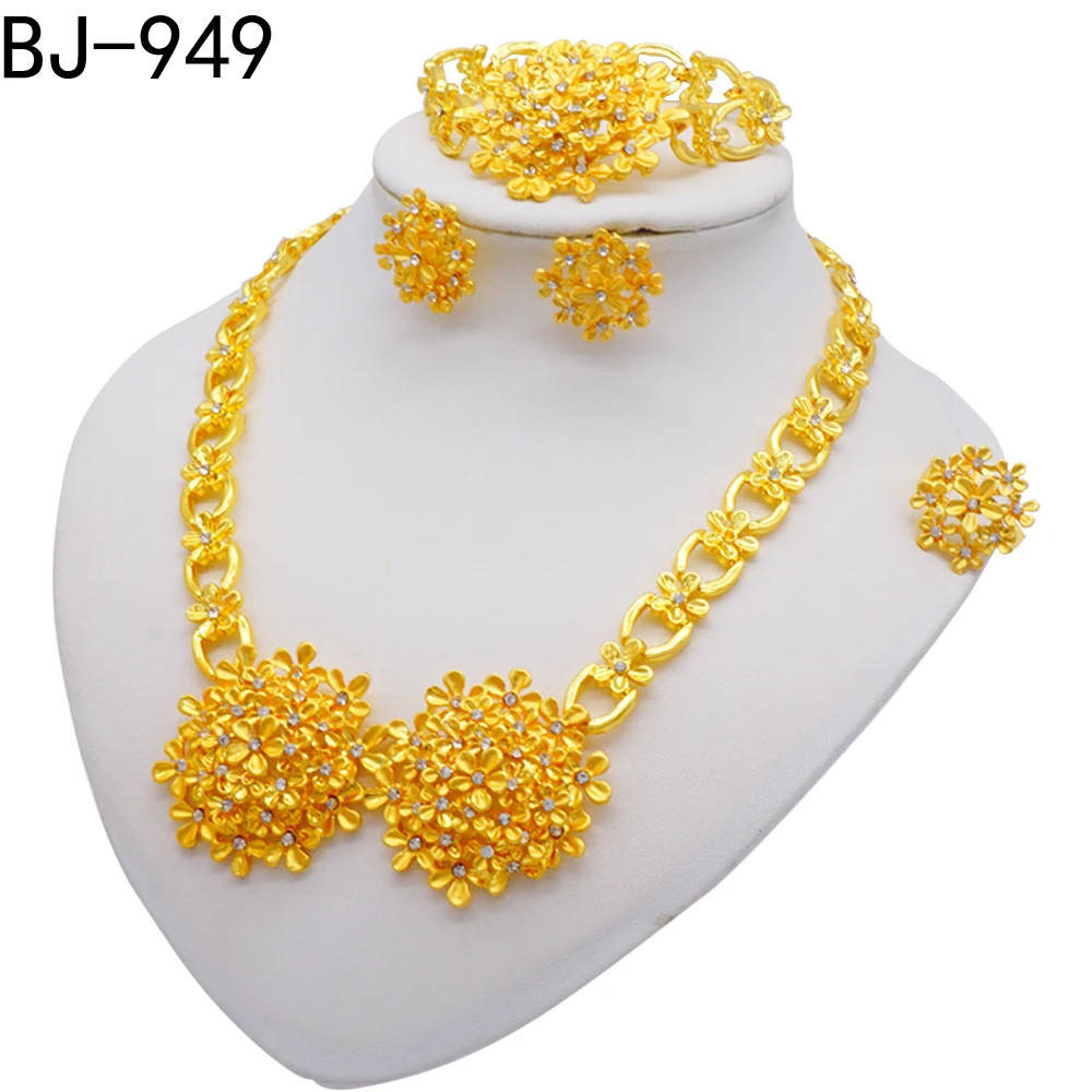 مجموعة مجوهرات فاخرة مطلية بالذهب في دبي وإكسسوارات أقراط وقلادة على شكل زهرة الزفاف #1