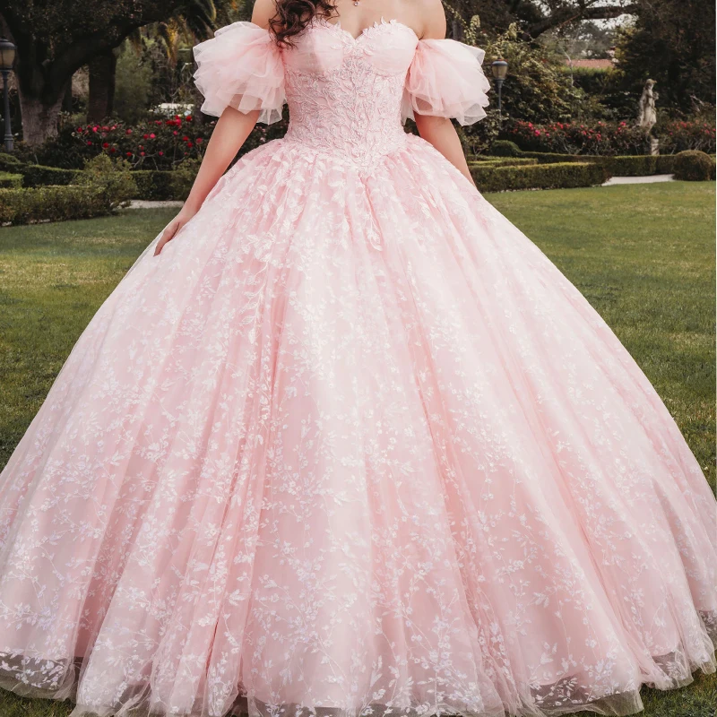 

Pink Princess Ball Gown Quinceanera Dresses 2025 Off Shoulder Beaded Appliques Crystals Tull Sweet 16 Prom Party Gown Lace-Up