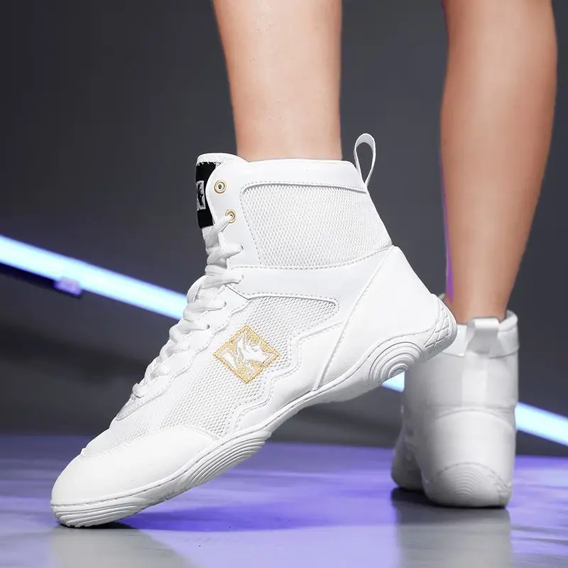 

2025 New Lightweight Men's and Women's Kanda Fighting Shoes Men's Breathable Non-Slip Fighting Shoes