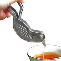Silver Bird Shape Lemon Juicer Stainless Steel Manual Citrus Squeezer for Limes and Lemons Portable Kitchen Tool