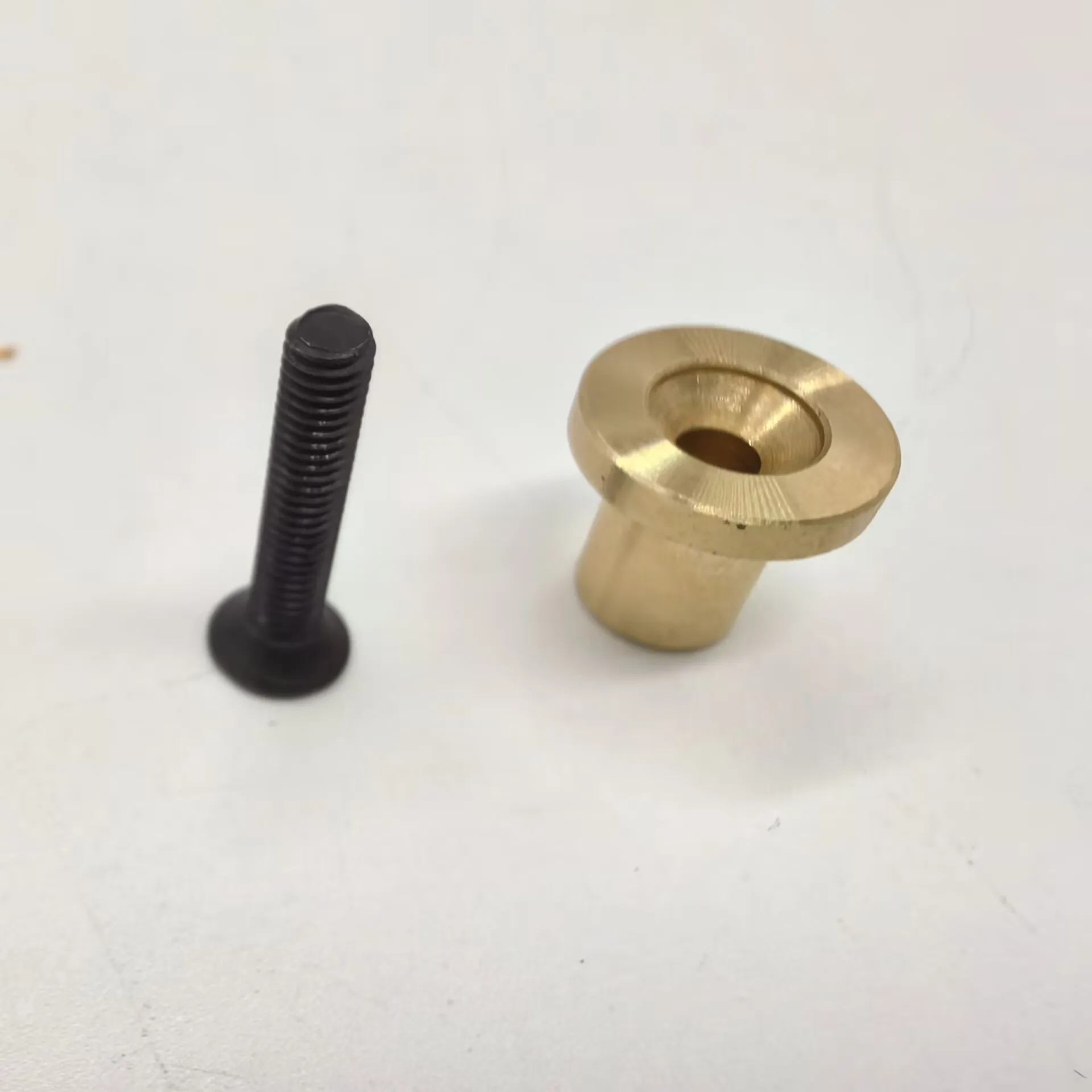 JDM モデル JDM-80B 1:14 オリジナルトラクター、キノコ型ヘッド付き、特定のグループに適した DIY RC モデル