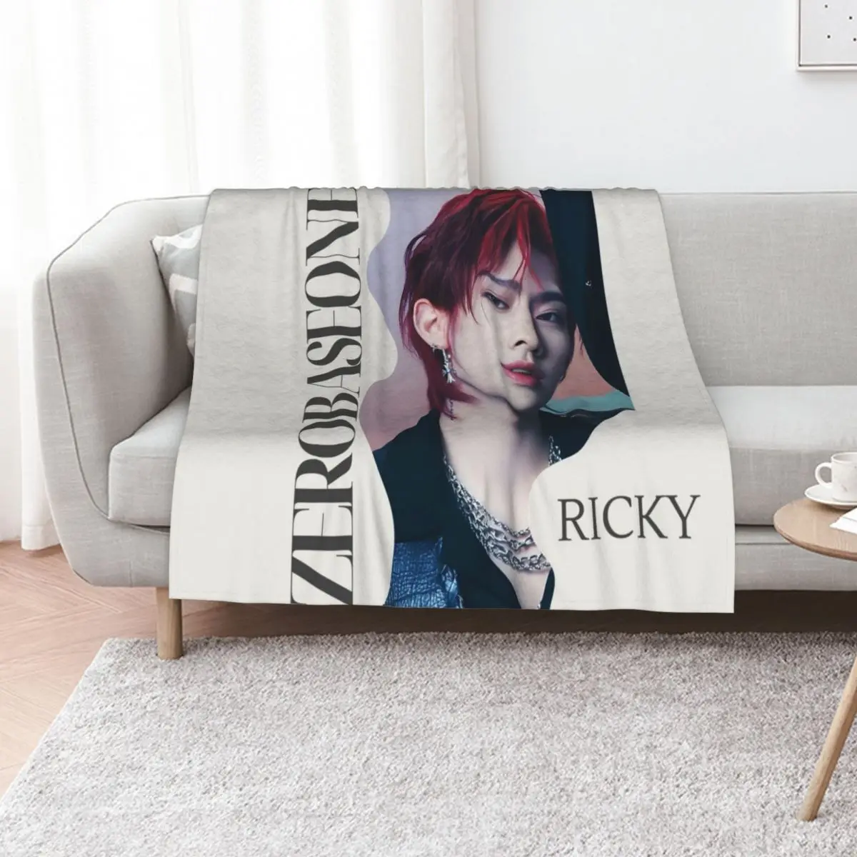 

RICKY zerobaseone (ZB1) Throw Blanket Flannels Furry Hairys Plaid on the sofa Blankets