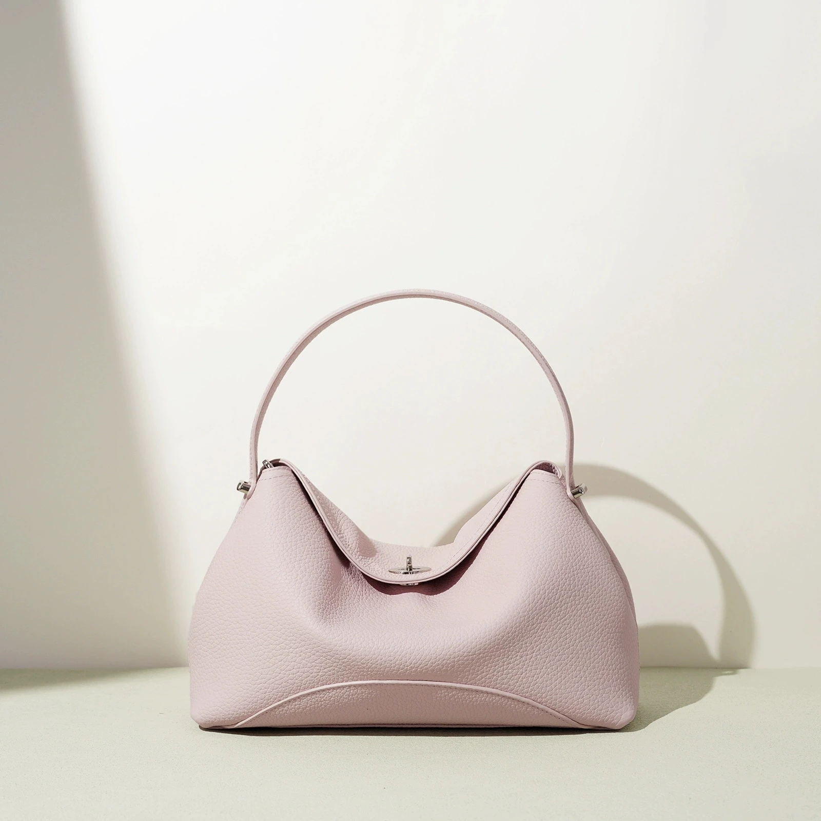 

2026 Newest Genuine Leather Women Hobo Bag Female Simple Shoulder Bags High Quality Pillow Handbags Versatile Messenger Bag Pink