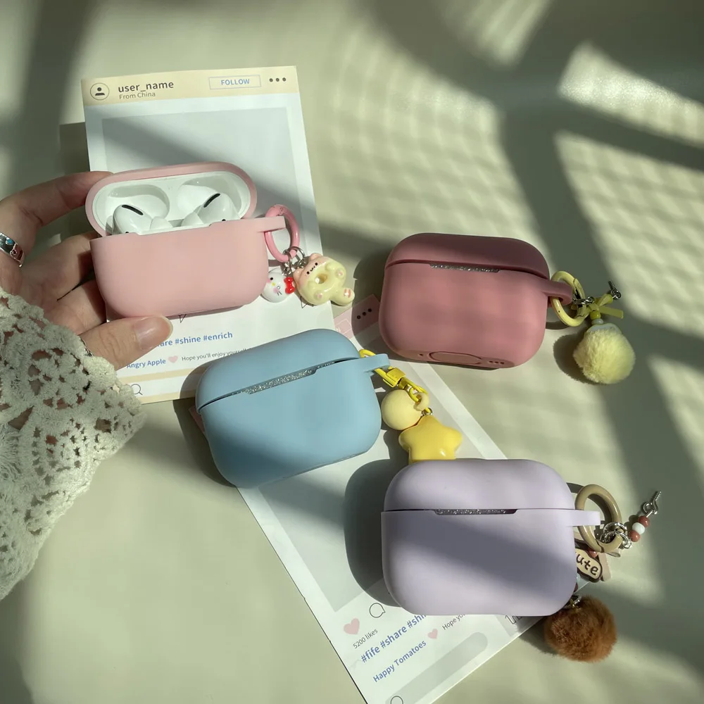 حافظة سماعة أذن من السيليكون الوردي لأجهزة AirPods Pro3 2025 مع سلسلة مفاتيح Hairball لأجهزة AirPods 1 2 3 4 Pro 2nd 3rd Gen حافظات ناعمة