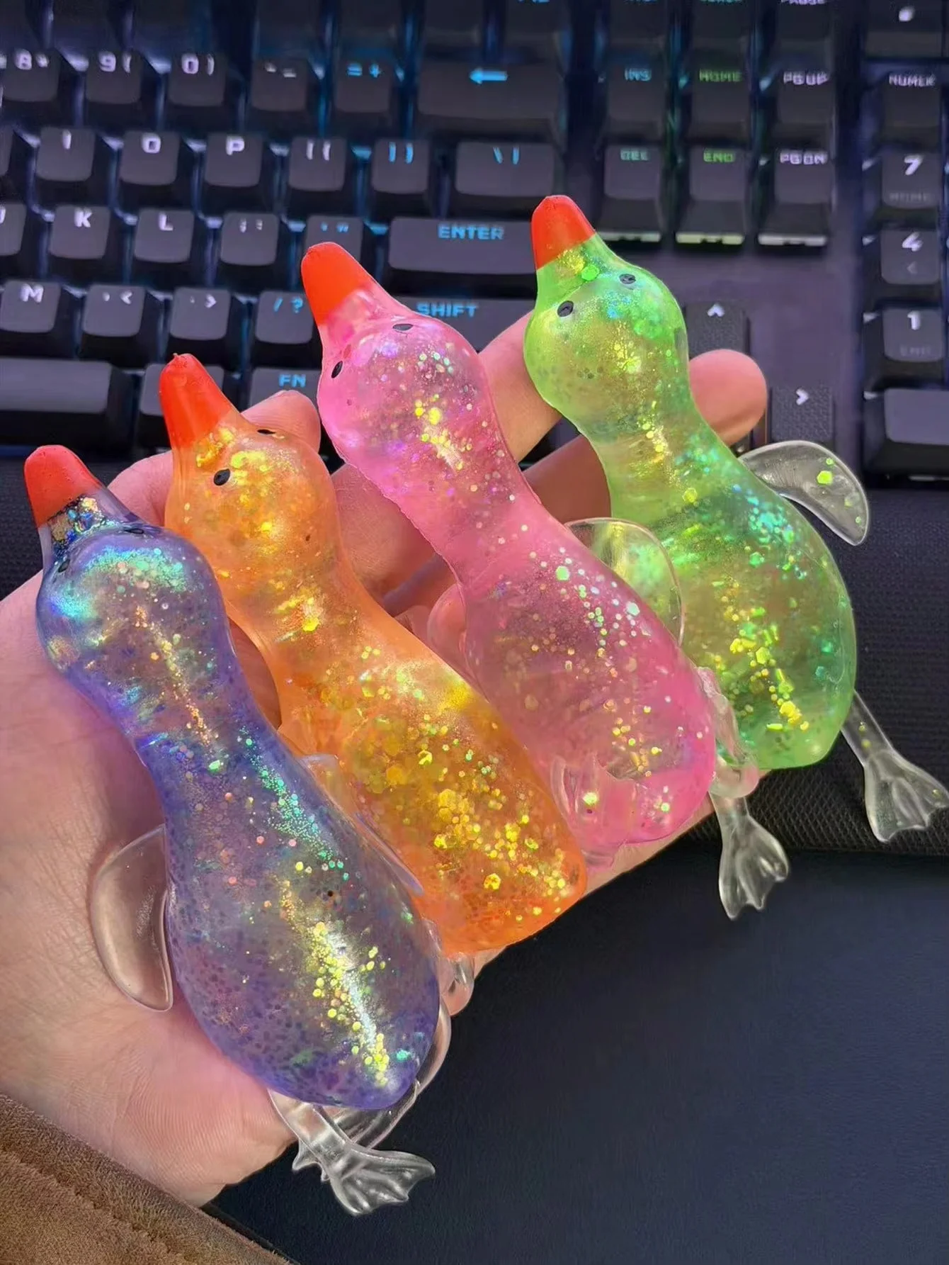Pinch the Le Duck decompression artifact, Chong Duck Sand Sculpture Duck Small Yellow Duck Thing, Adult Vent Decompression Toy