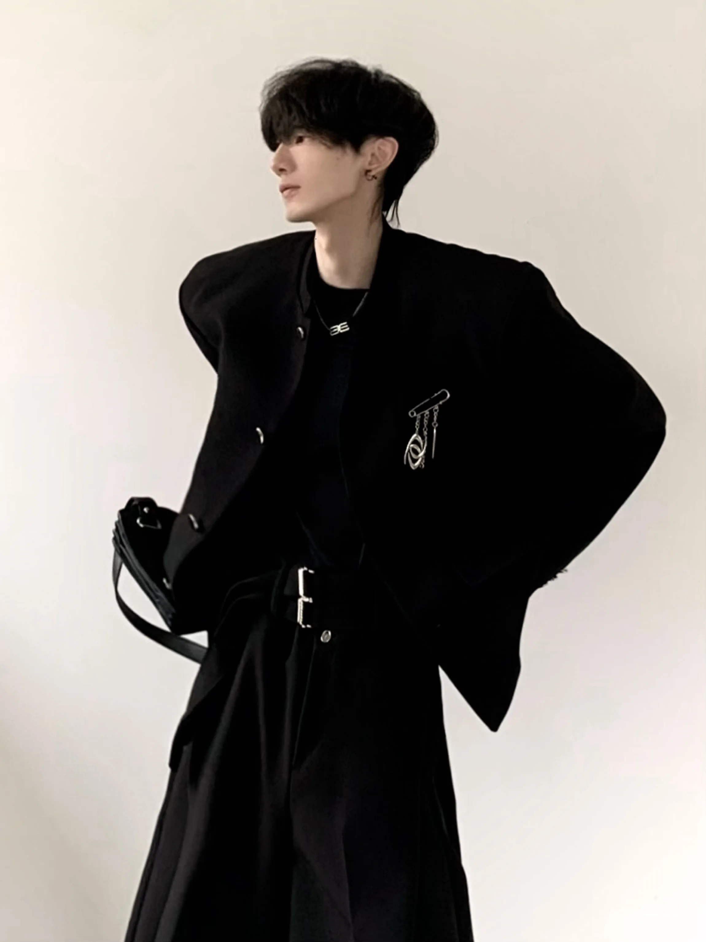 Autumn Mountain Wind Elegant Black Casual Men's Suit Set Shoulder Padded Western Style Jacket Metal Decoration Composite Fabric