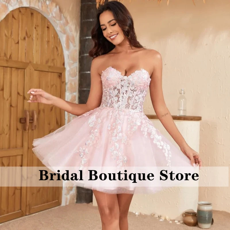 Sweetheart Tulle Homecoming Dresses for Teens Strapless A-Line Short Prom Party Dress Sparkly Lace Appliques Cocktail Gown