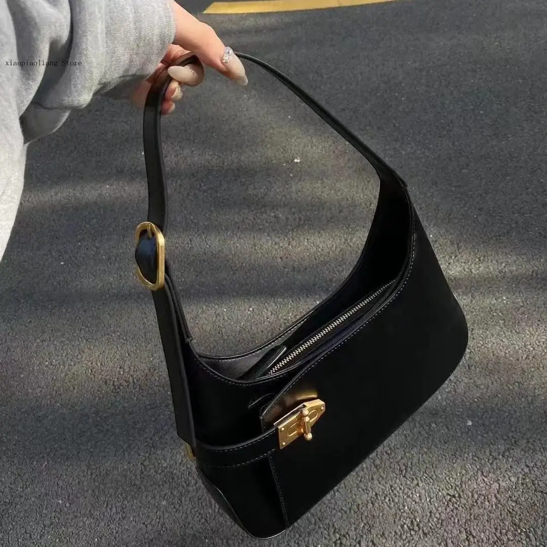 A Niche Light Luxury Women's Handbag with A High-End Design Under The Armpit Fashionable Simple Exquisite and Versatile Handbag