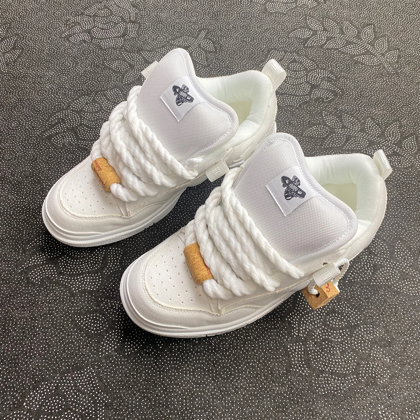 

Low-Top Winter Casual Skate oes ex Large Size Thi Tongue Comfortable Bread oe Sle Canvas oes Rubber Sole