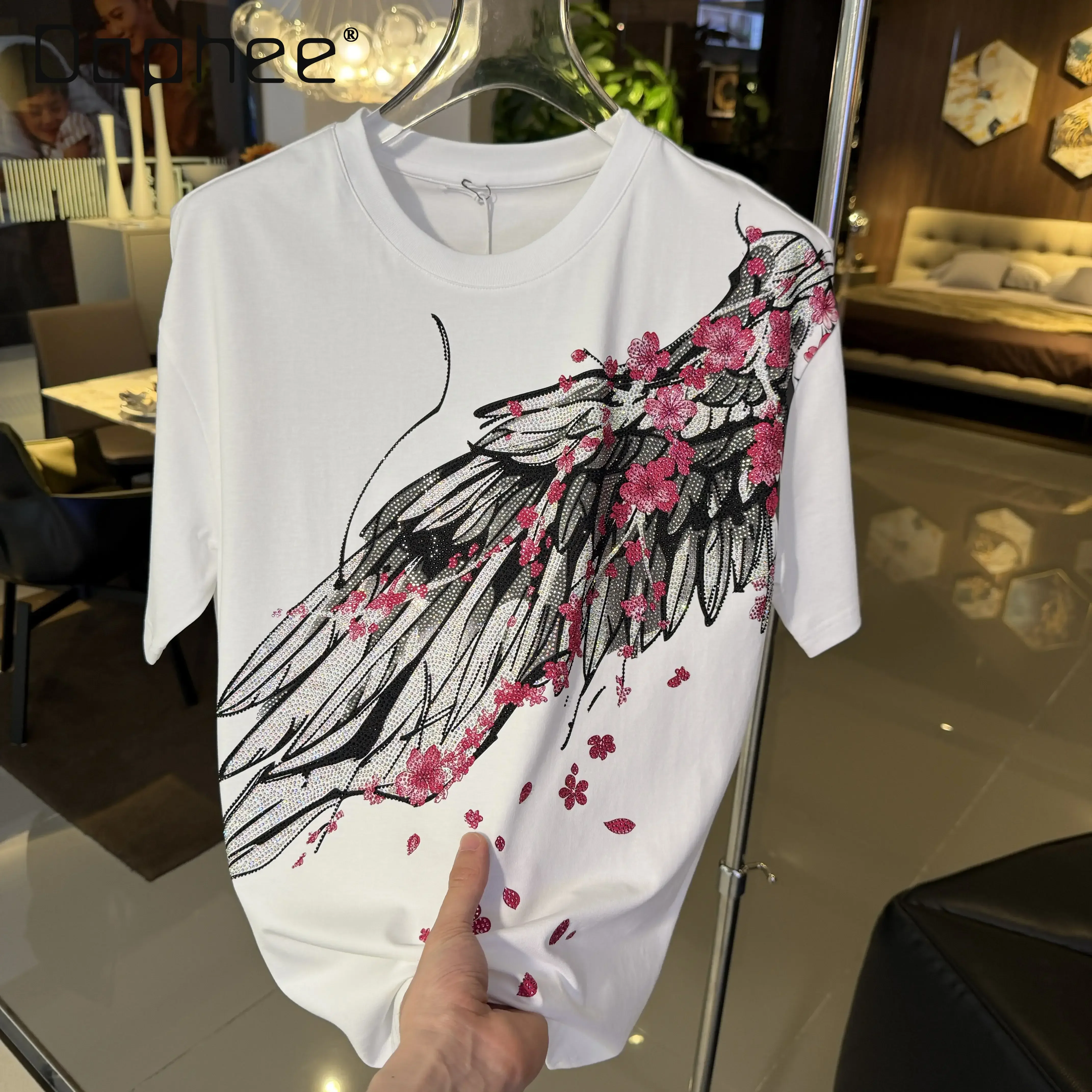 2026 Summer New Men White Black Cherry Blossom Wing Rhinestone Print Loose Casual Daily Short Sleeve Streetwear T-shirt