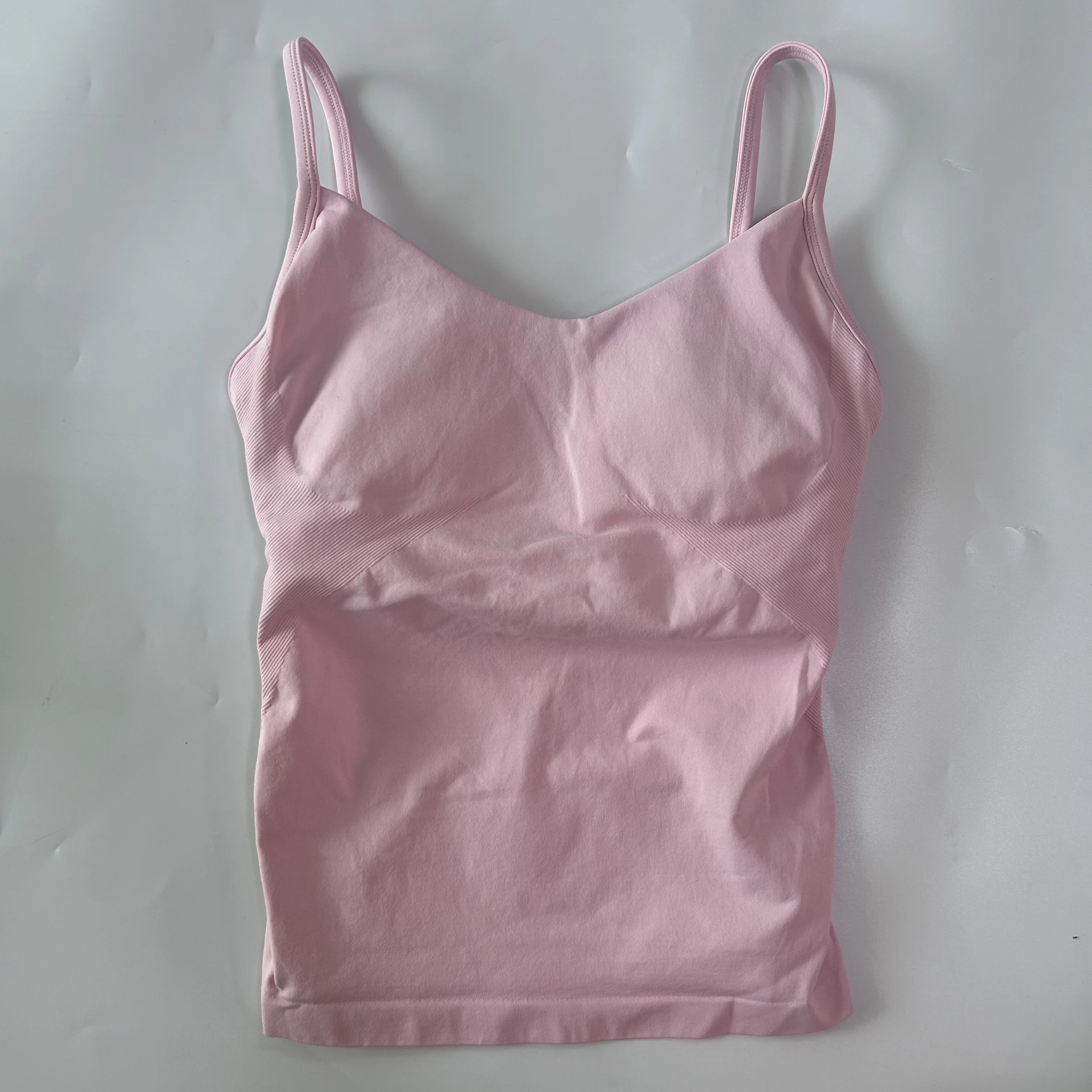 Pericic Damen-Top mit Rundhalsausschnitt, nahtloses, langes Sport-Top, Fitness- und Yoga-Oberteil mit integrierten BH-Einlagen, Lauf- und Trainingskleidung, Tanktop. – Detail 12