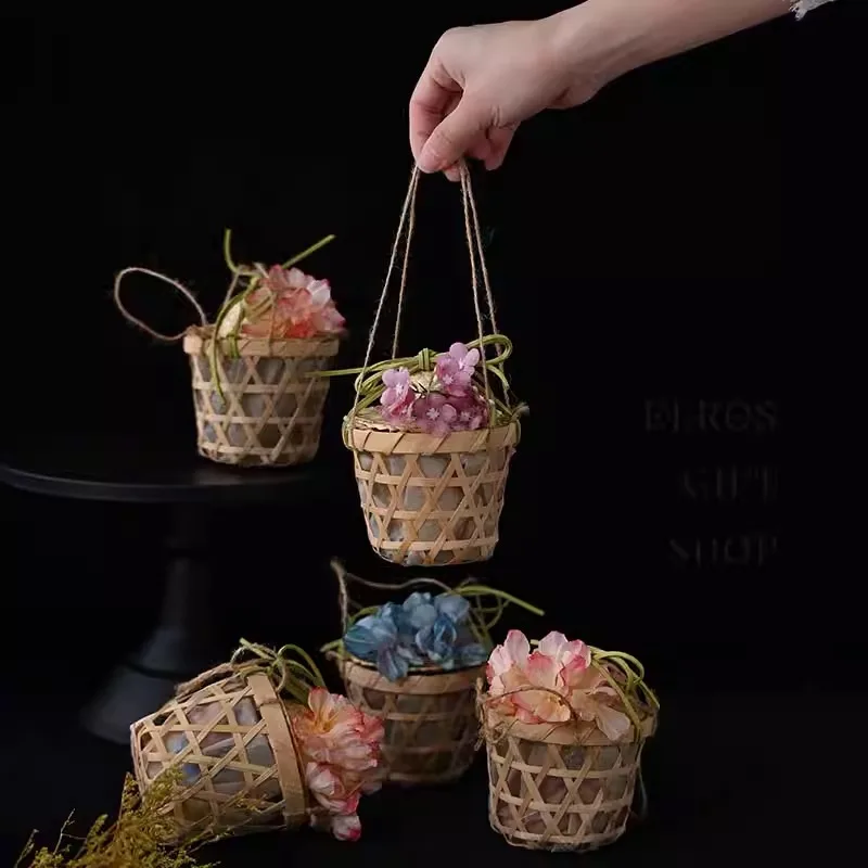 

10Pcs Hand Woven Basket Gift Box Bamboo Straw Hat Handles Candy Bags Wedding Baby Shower Party Favor Supplies Easter Baskets