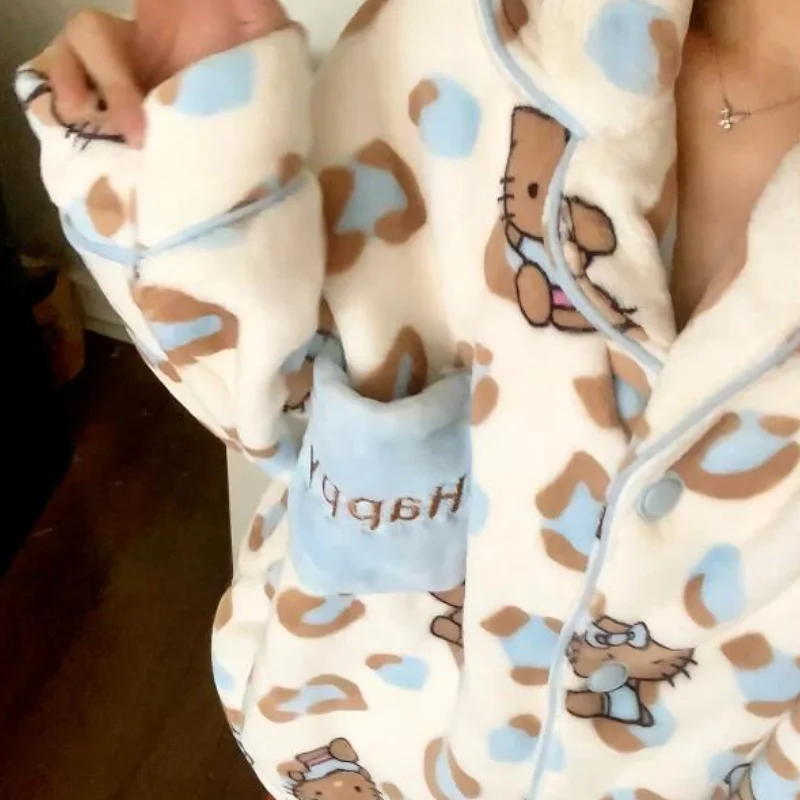 

Женская зимняя пижама Sanrio Hello Kitty из фланели и кораллового флиса с леопардовым принтом, черная, модная, утепленная, для дома и отдыха