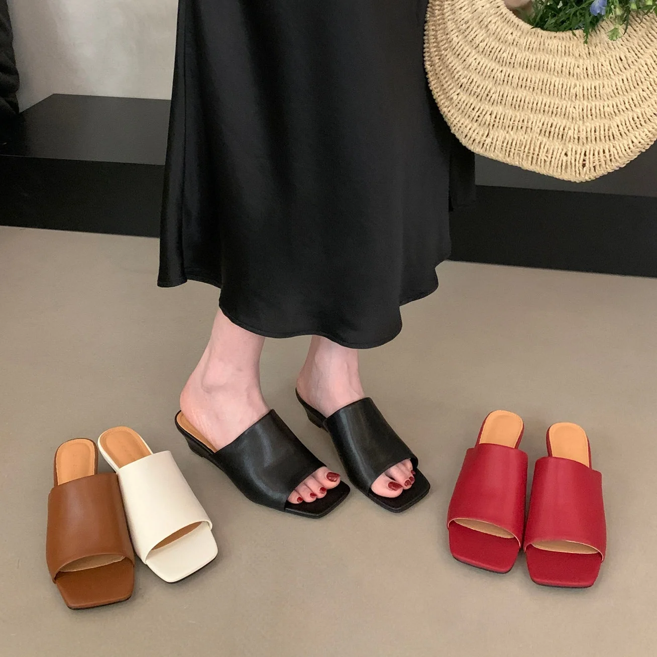 

Bailamos Women's Slippers Wedge Heel Slippers Square Toe Cool Ladies Outside Slippers Beach Sandals Mujer