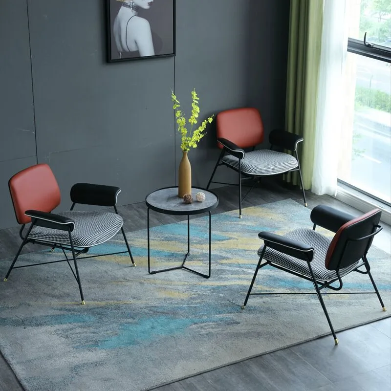 

Manufacturers Direct Sales of Nordic Light Luxury Designer Simple Iron Leather Cloth Armchair Leisure Chair