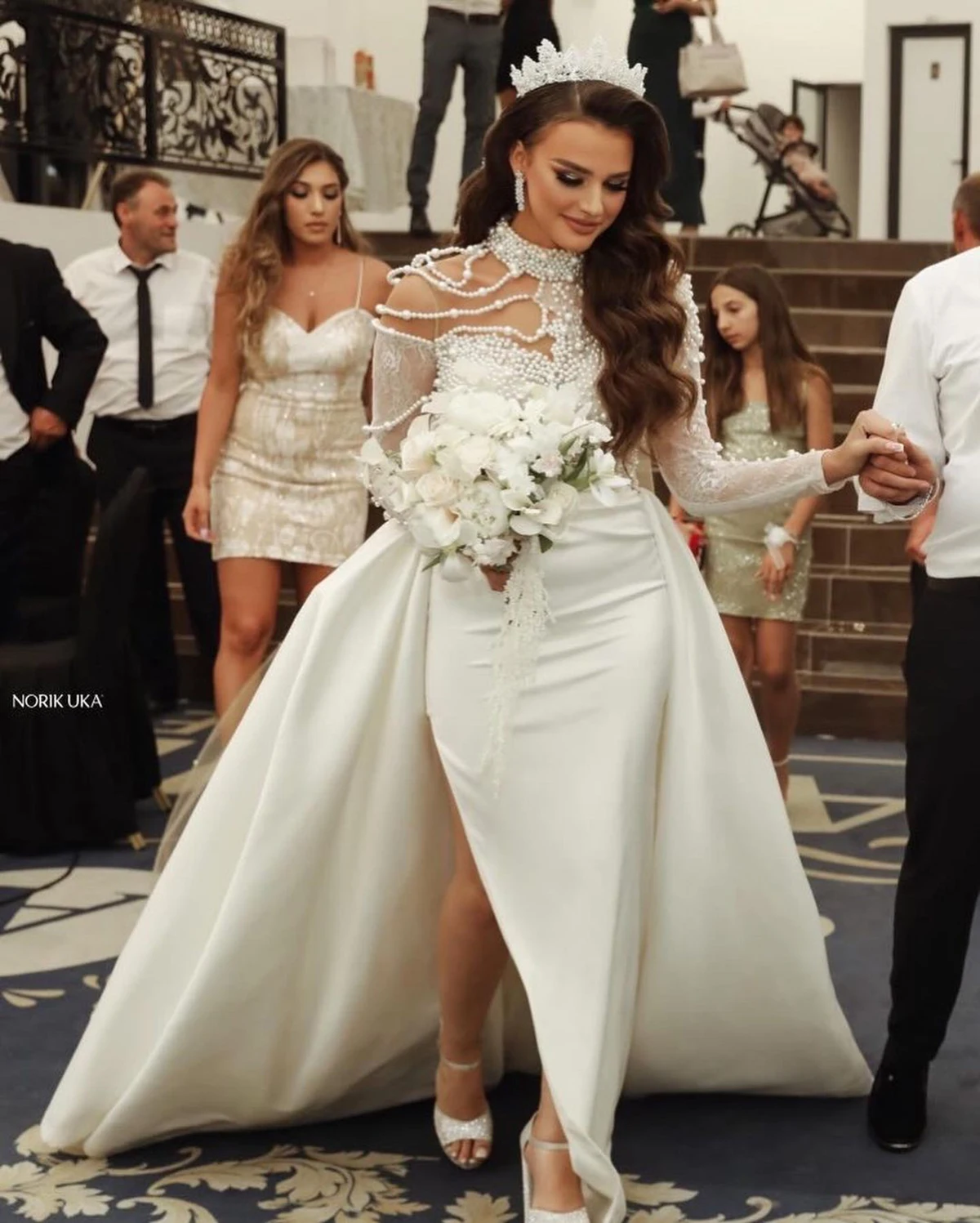 Pearls Beading Mermaid Wedding Dress O Neck Long Sleeve Side Split Vestido Casamento Bridal Gowns with Detachable Train