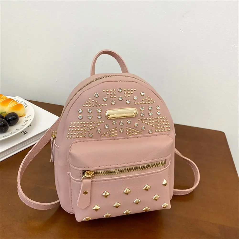 Mini sac à dos rivet en cuir PU pour femme, petit sac à dos, sac d'école, sacs initiés