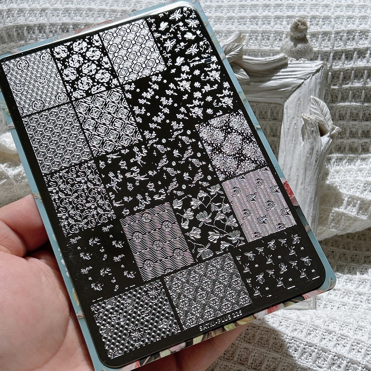 

Nail Art Stamping Plate No-Painting Nail Decoration Template Chinese Style Dark Pattern Nail Art Stamping Steel Plate Scroll Pattern Ancient Style Texture Hand-Painted Stamping Gel Nail Polish Mold Nail Stamping Template Transparent Transfer Silicone Stam