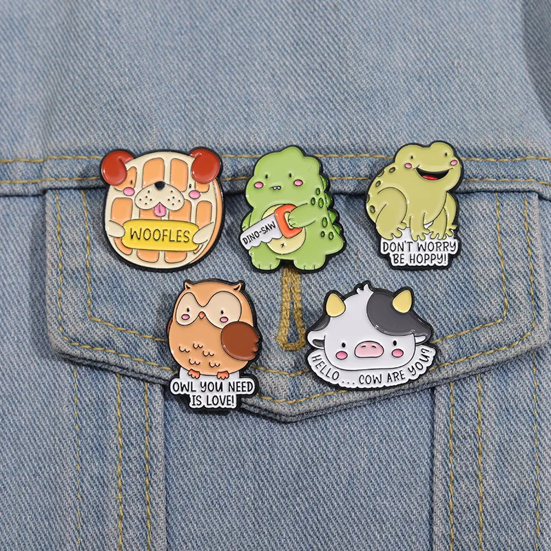 Cute Animal Enamel Pins Cartoon Cow Owl Frog Dog Dinosaur Funny Brooches Kawaii Lapel Badges Clothes Backpack Jewelry Wholesale