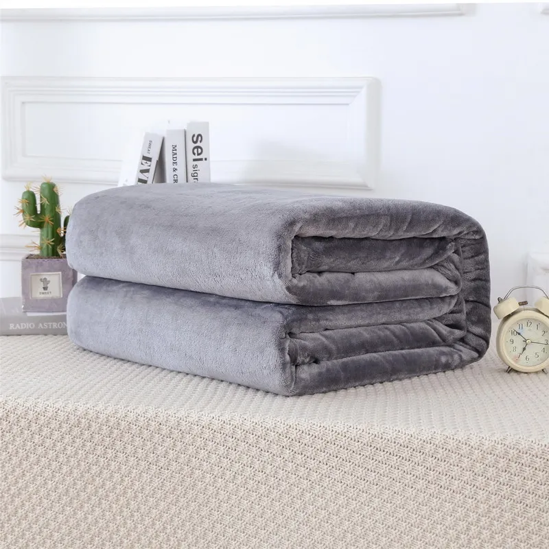 Fluffy Flannel Plush Blanket Comfortable Thickened Warm Cloud Mink Fur Soft Sofa Throw Blanket Air-Conditioned Room Luxury Gift