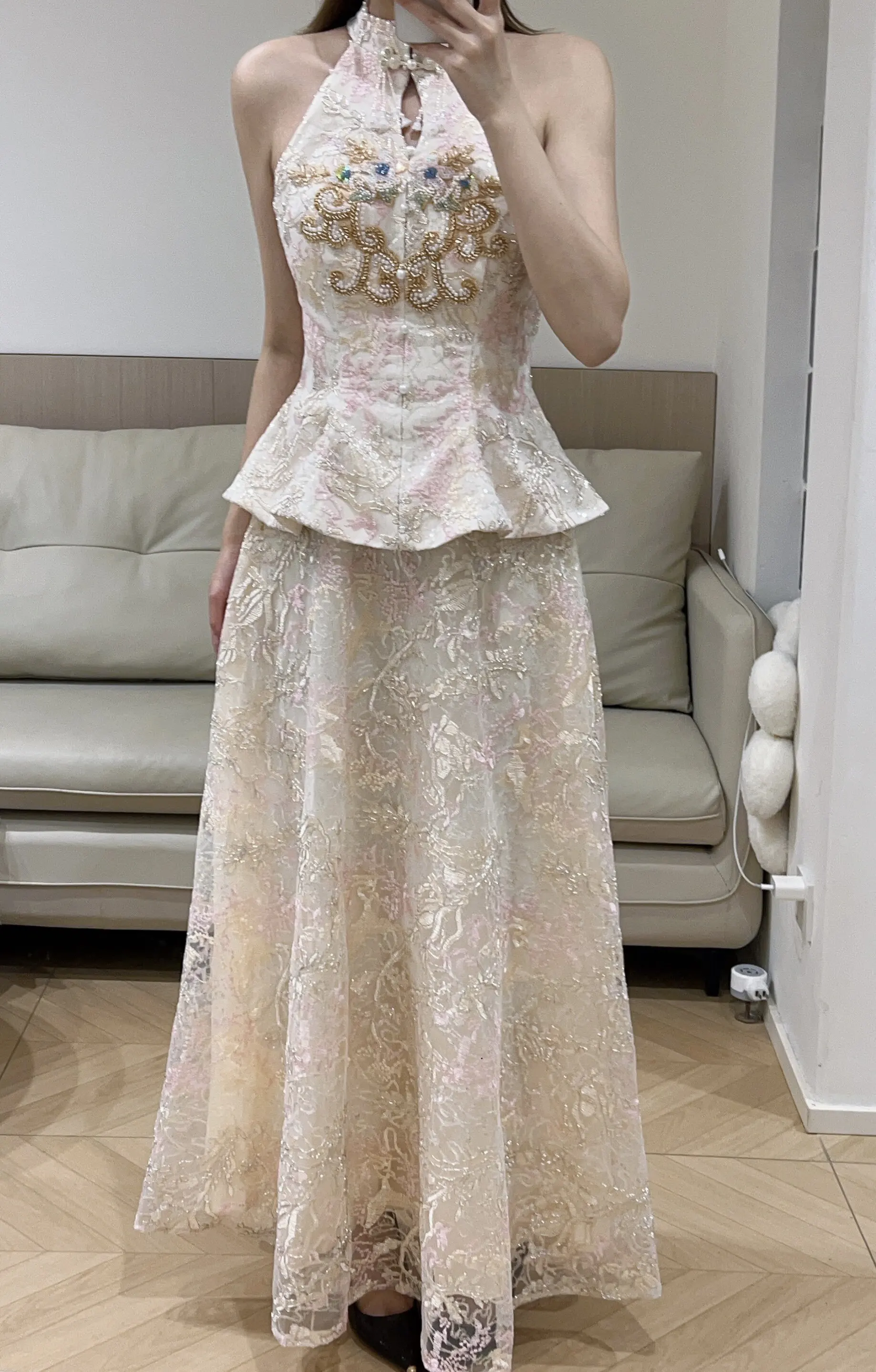 Luxury Champagne Colored Beaded Engagement Cheongsam Chinese Wedding Dress Toasting Bridal Suit Improved Female Qipao in055