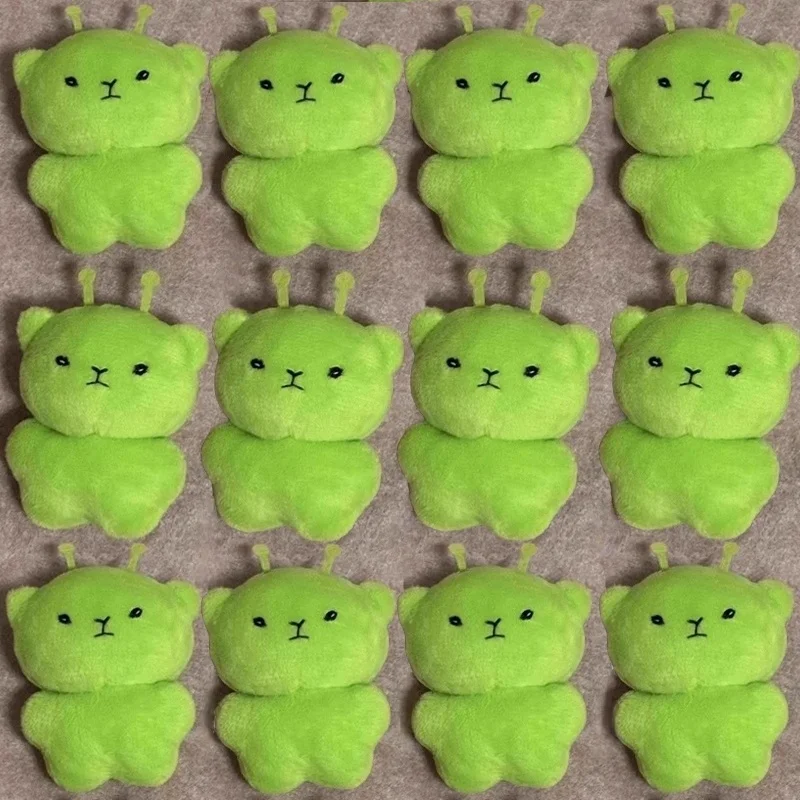 Bizarre Alien Cat Green Plush Toys Keychains Cute and Creative High-value Bag Hanging Keychains Doll Decoration Gift Giving