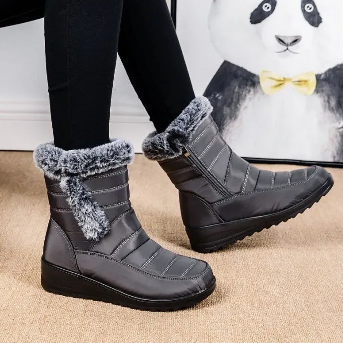 New casual women's shoes with fur collar and imitation rabbit fur for warmth  Women's snow boots with side chains