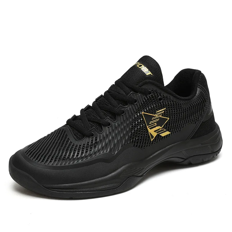 2026 New Arrival All Black Color Badminton Shoes Junior Tennis Table Versatile Sneakers for Men Women Wearable Sport Shoes