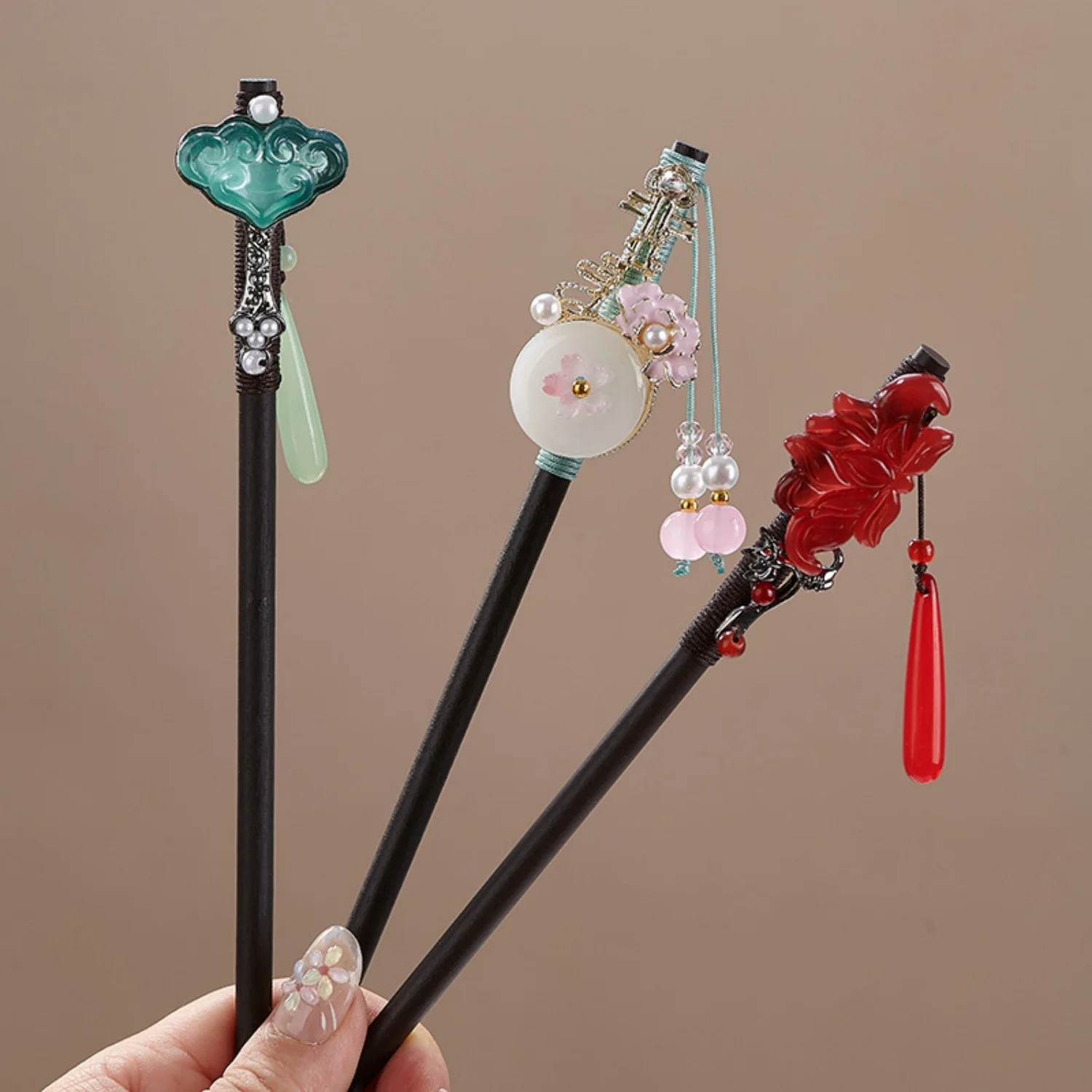 Vintage Flower Hairpin For Women Elegant Wooden Floral Hair Stick Light Luxury Hanfu Dress Headwear Jewelry Hair Accessories view 4