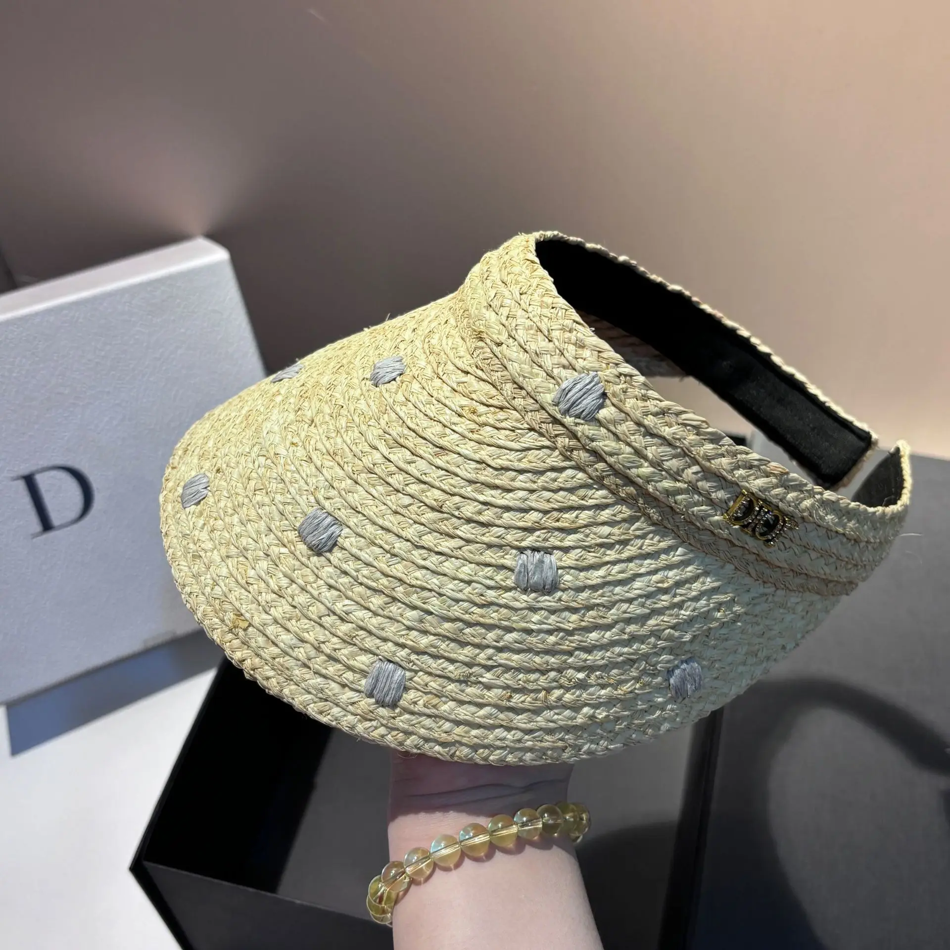 قبعة شمس منقطة ممتازة لعام 2025 - تصميم عصابة رأس الرافية المطرزة، علوية فارغة لتقليل العمر وحماية من الأشعة فوق البنفسجية في الصيف في الهواء الطلق