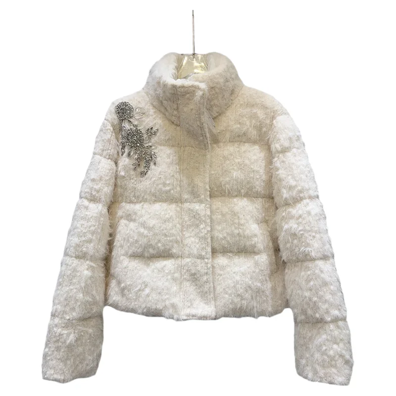 Neue Herbst Winter Mode Dame Plüsch Unten Jacke Elegante Stehkragen Strass Perlen Langarm Oberbekleidung Warme Ente Unten Mantel