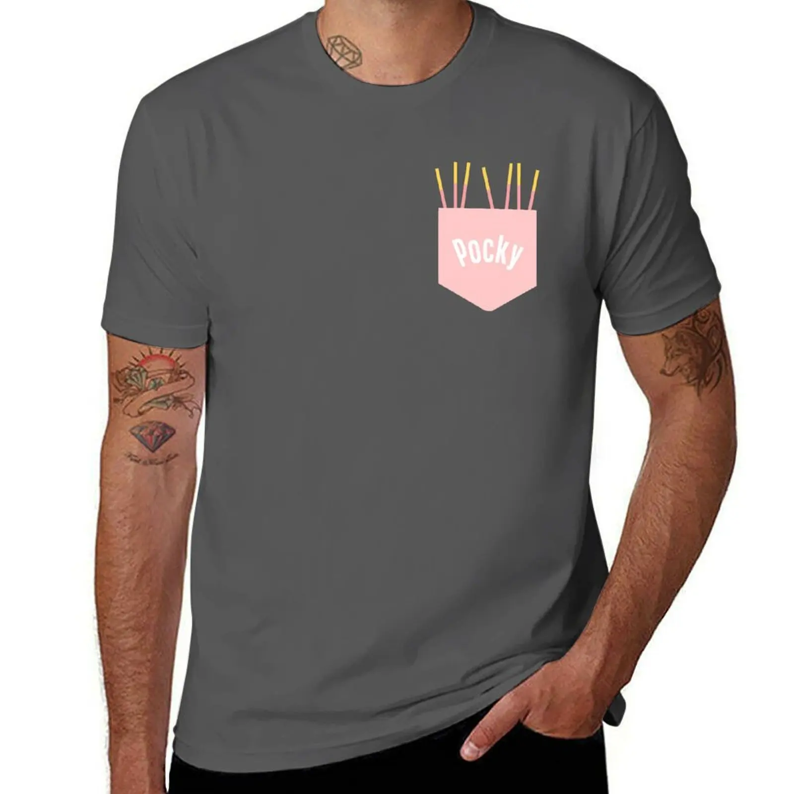 Camiseta Pocky Pocket (versión fresa) Top informal de manga corta estilo urbano