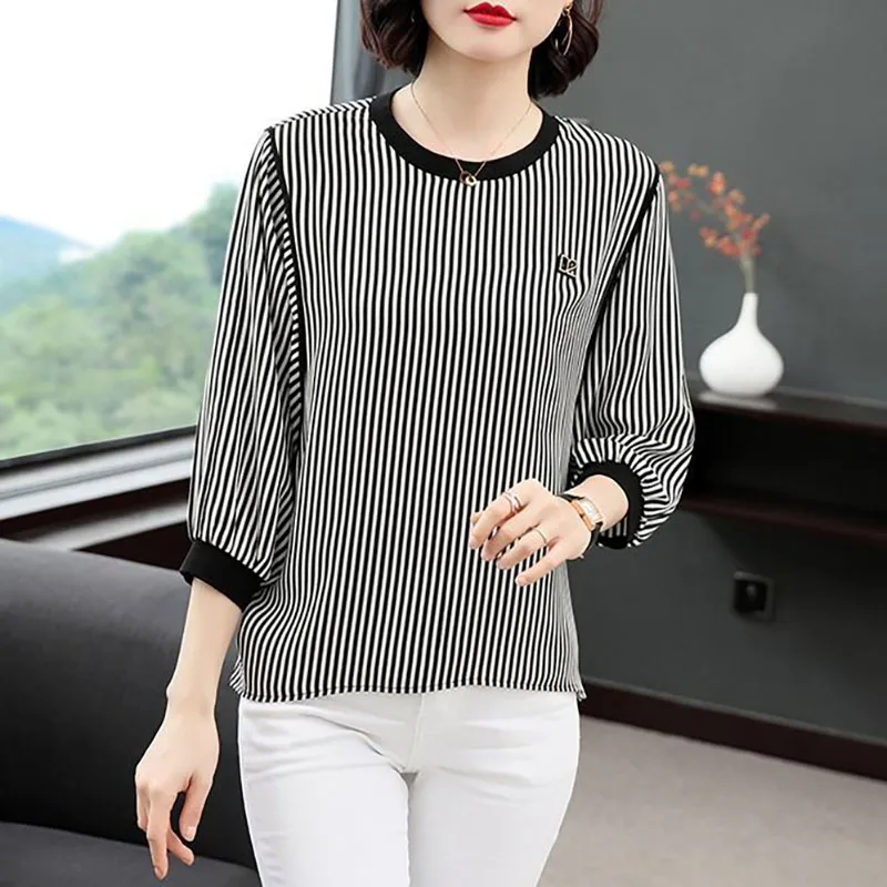 Elegant Spliced Embroidery Striped Batwing Sleeve Blouse Women Clothing 2024 Spring New Oversized Casual Pullovers Commute Shirt