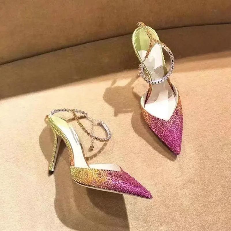 2025 Novos saltos super altos gradientes europeus e americanos, sapatos únicos para banquetes e discotecas, sandálias femininas Rhinelette