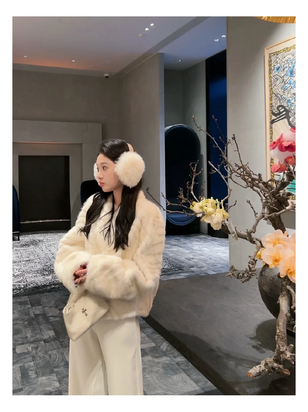 

Утепленное молодежное корейское пальто с длинными рукавами из экологичного велюра PP Sunset с узором волны и золотистым отливом