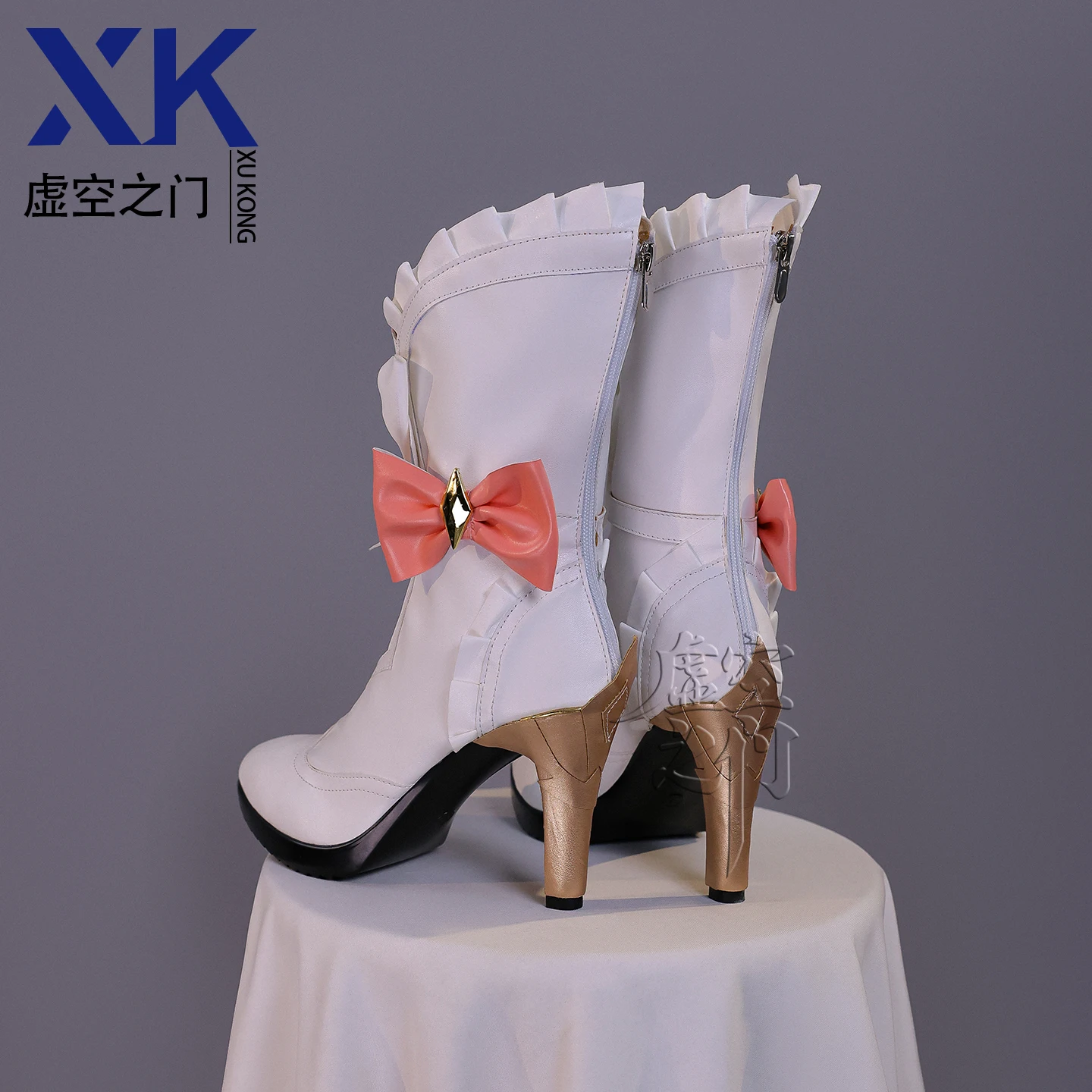 أحذية جينشين إمباكت نيكول رين التأثيرية أحذية أنيمي بيضاء من جلد البولي يوريثان للنساء والفتيات دعائم حفلات الهالوين