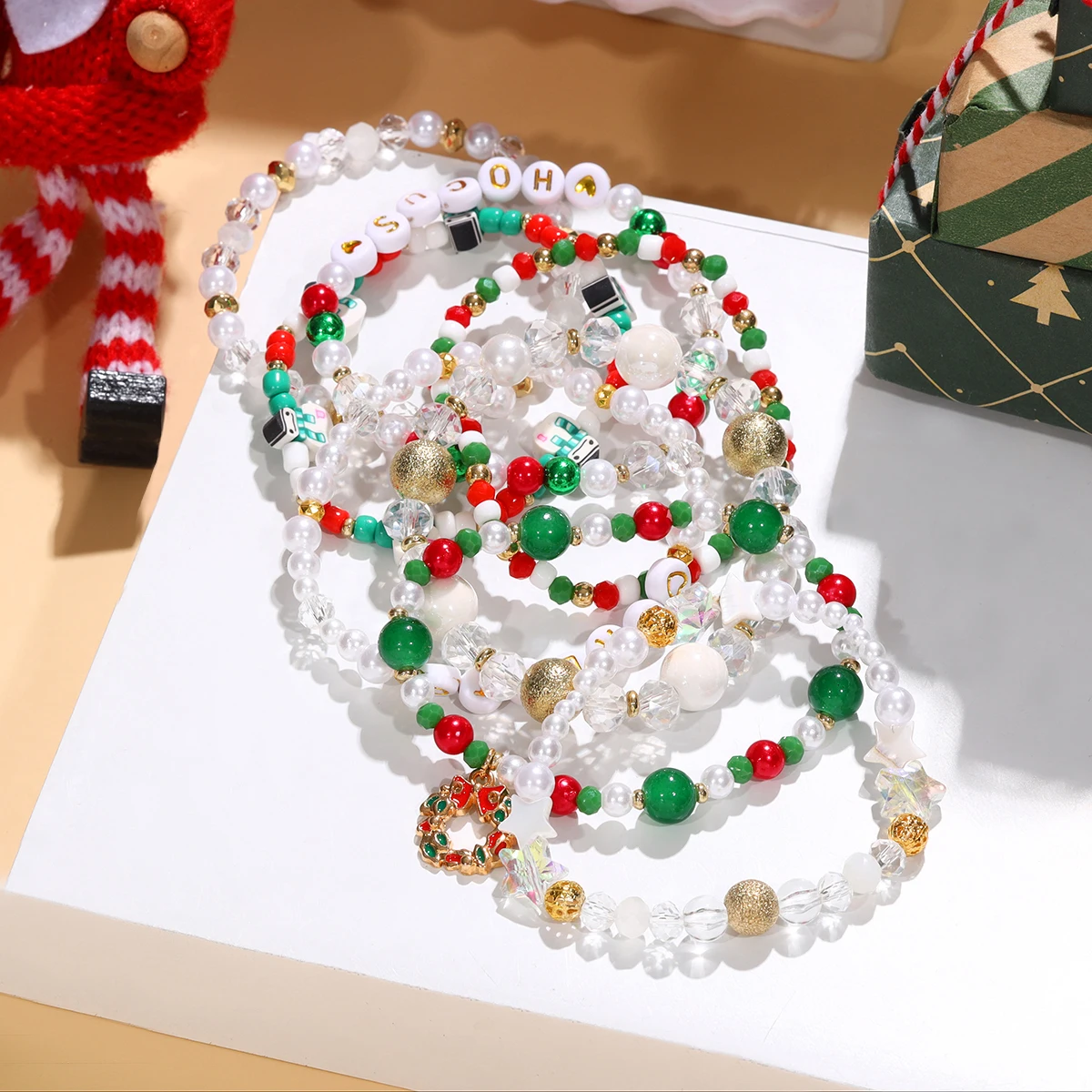 مجموعة أساور مطرزة على شكل نجمة عيد الميلاد الجديدة ورجل الثلج مكونة من 8 قطع (لون عشوائي)