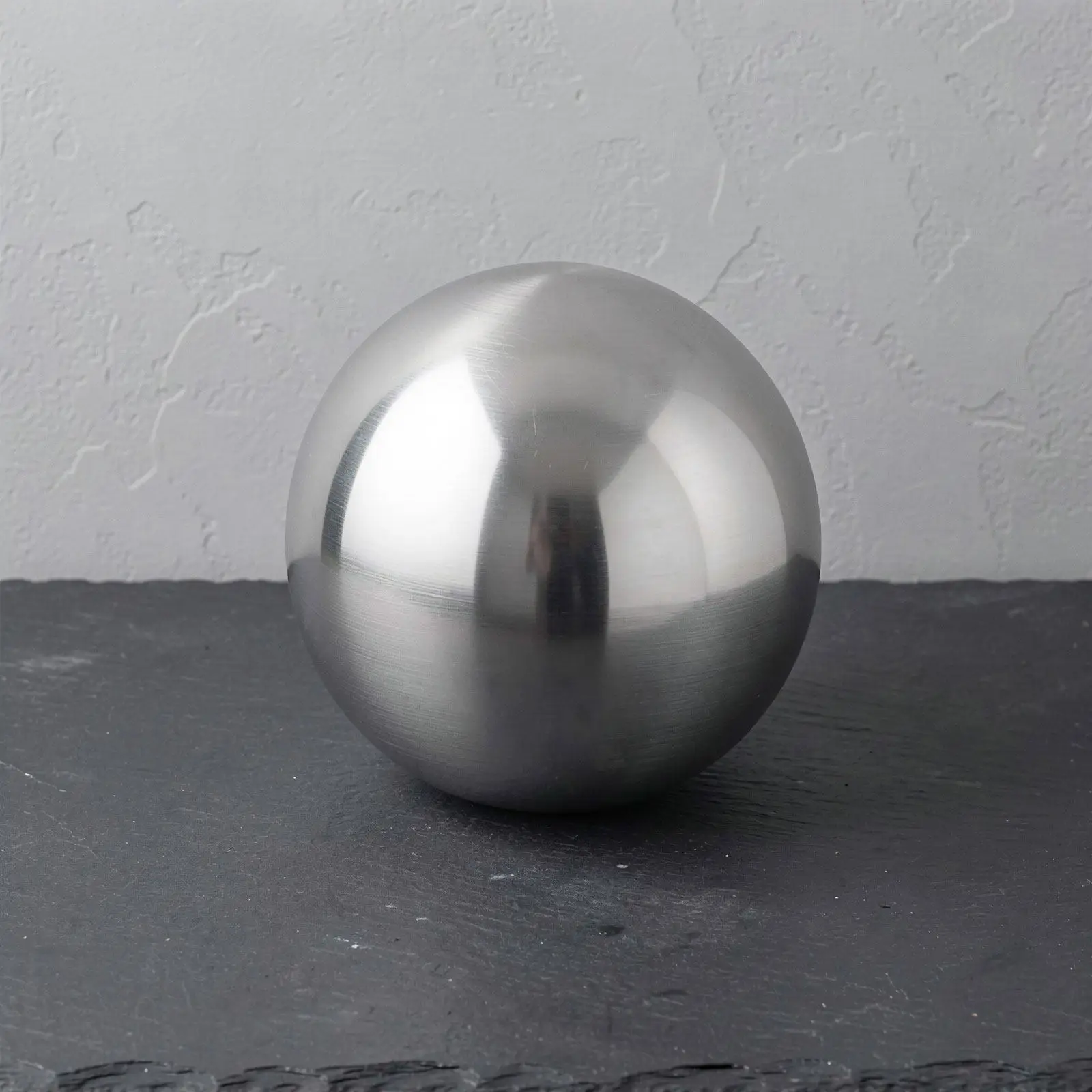 4Pcs Stainless Steel Floating Pond Orbs Silver Mirror Finish Garden Gazing Balls Outdoor Reflective Fountain Decor
