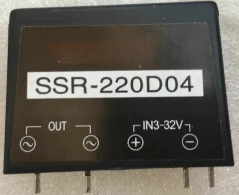 10PCS  Solid state relay SSR-220D04 Solid state IN 3-32V