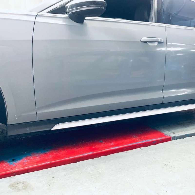 

Suitable for A6 modified with RS6 body kit, bumper grille, 2019 C8 rear lip, exhaust tip, and full body kit