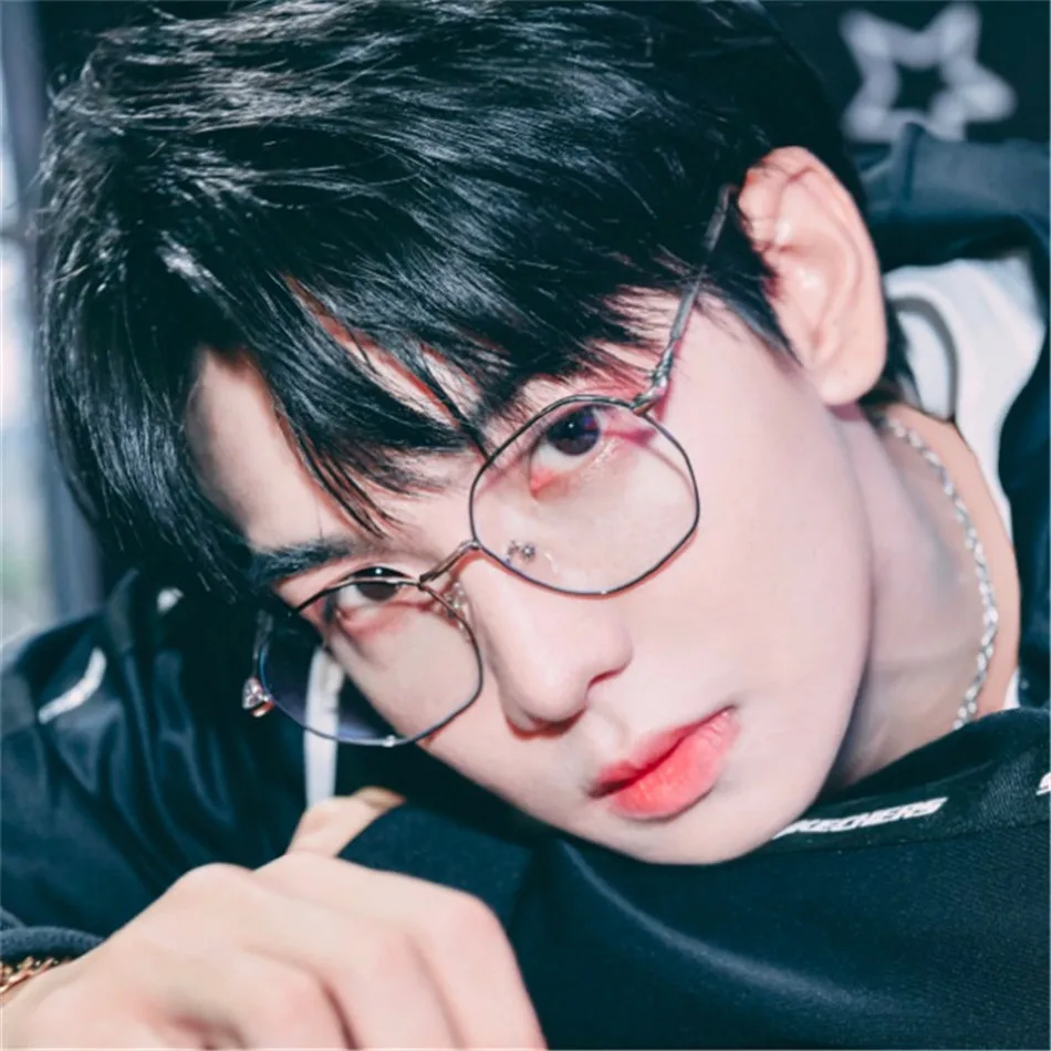 Retro Danyang Glasses Frame Men\'s Titanium Frame Polygonal Female Ultra-light Myopia Glasses Frame Anti-fog Dustproof Wholesale