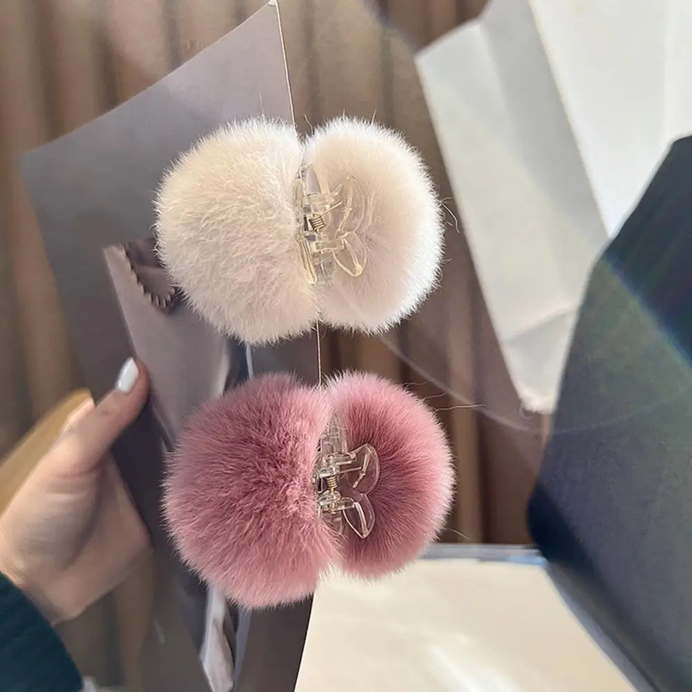 Hair Claw Strong Claws Fadeless Fall-resistant Non-shedding Non-slip Fluffy Fur Balls Fall Winter Plush Hair Clip Hair Accessory