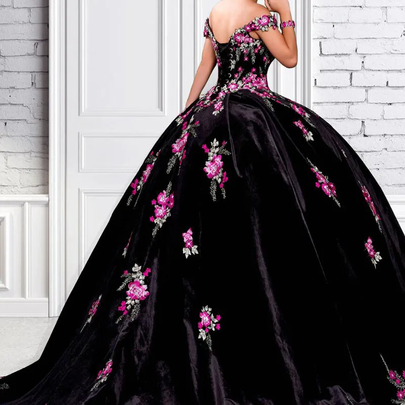 Black Mexican Quinceanera Dresses Charro Off The Shoulder Florals Sweet 16 Years Dress vestidos de 15 años Customized