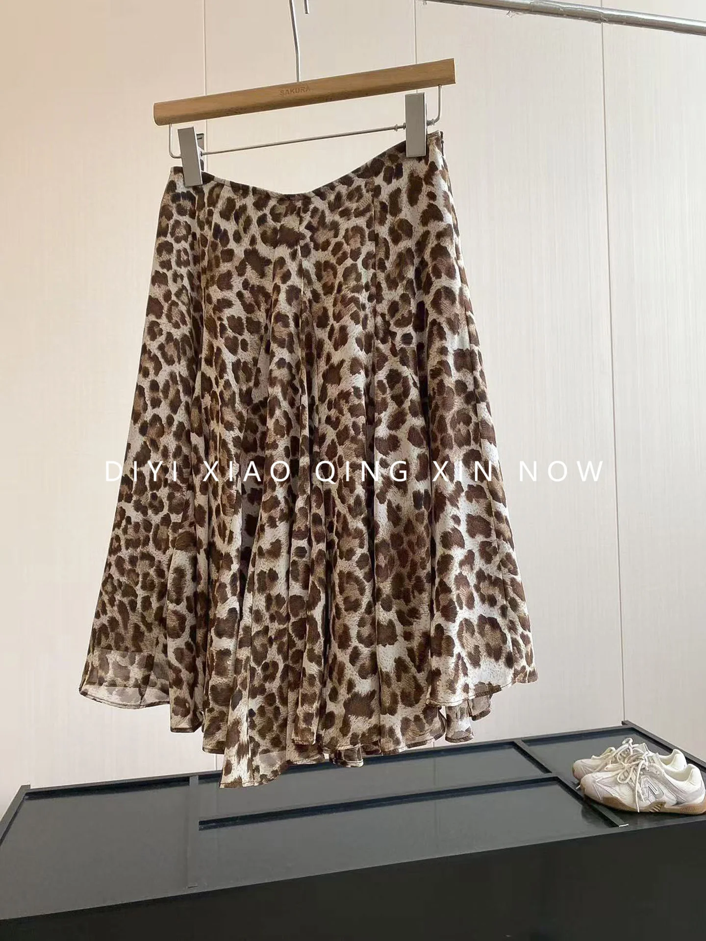 DIYI Women's High Waist A-Line  Skirt with Pleated Hem Leopard Print Coffee Color Spring Autumn Casual Half-length Skirts