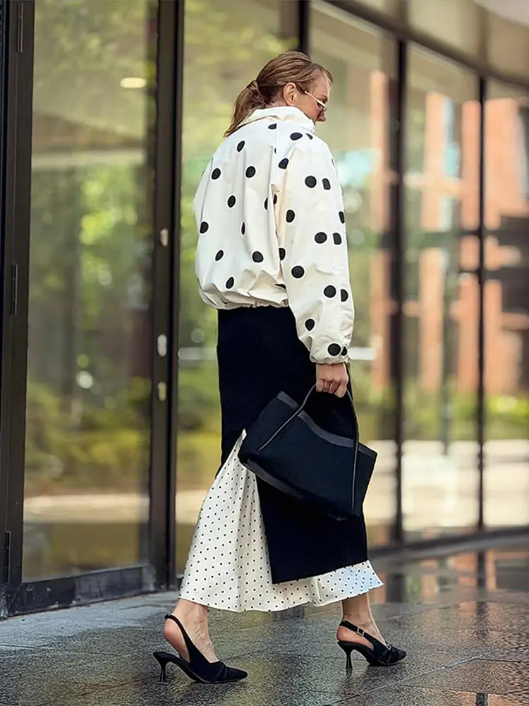 Gepunkteter Mantel mit Knöpfen und Stehkragen für Damen, Street-Style, Laternenärmel, Taschen, Locker Sitzende Jacke, Schicke Damen-Oberbekleidung, Neu – Detail 9