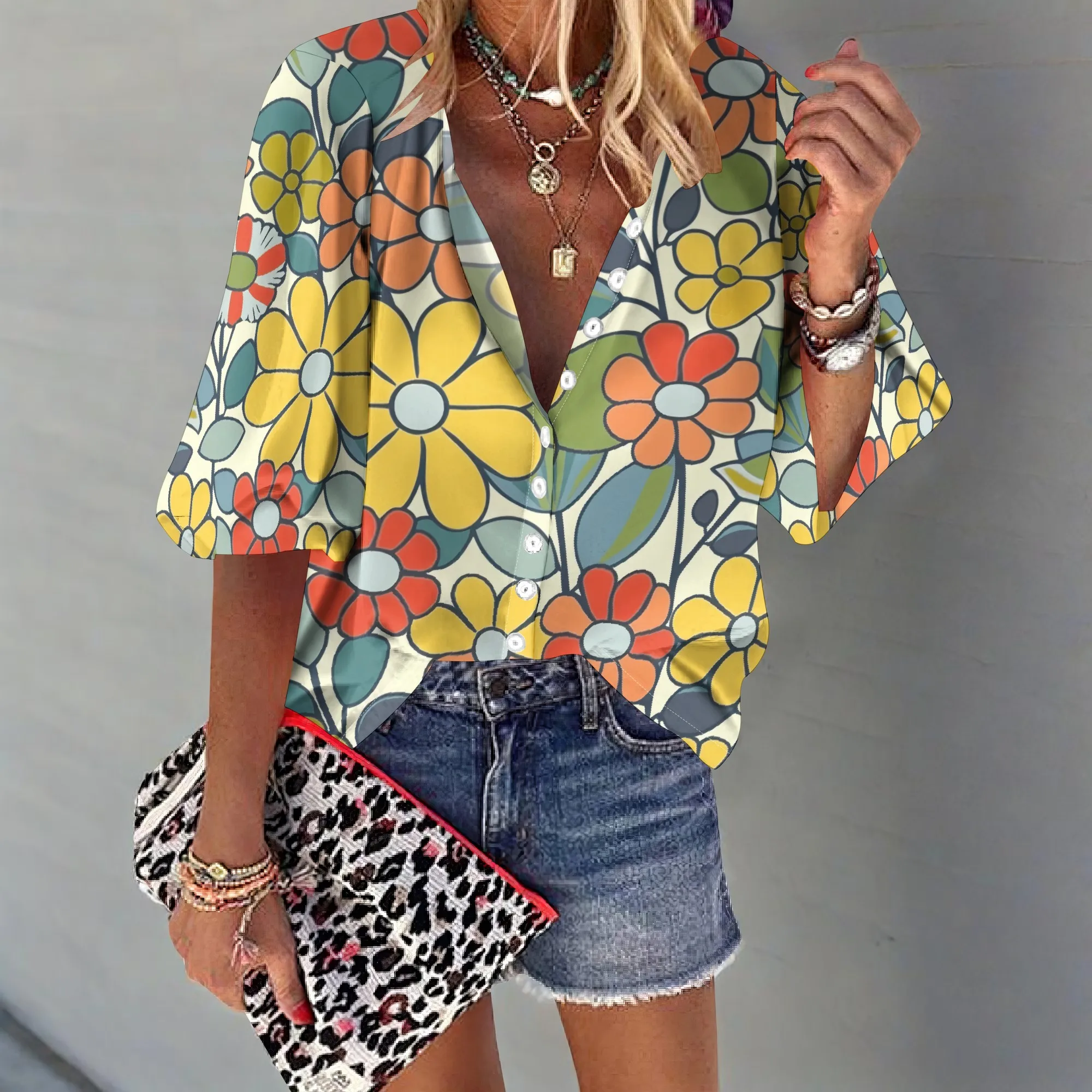 Рисунок 3 - Женские рубашки на пуговицах 60-х