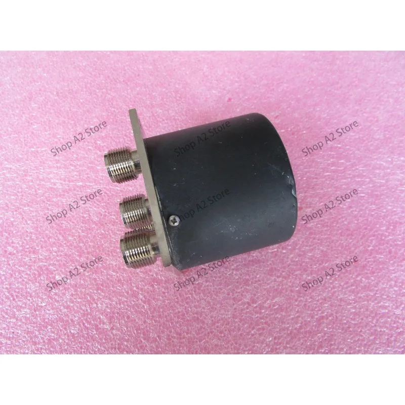 EPX SP3T-1E-12A-C002 SP3T 12.4GHz 12V N female RF SP3 switch