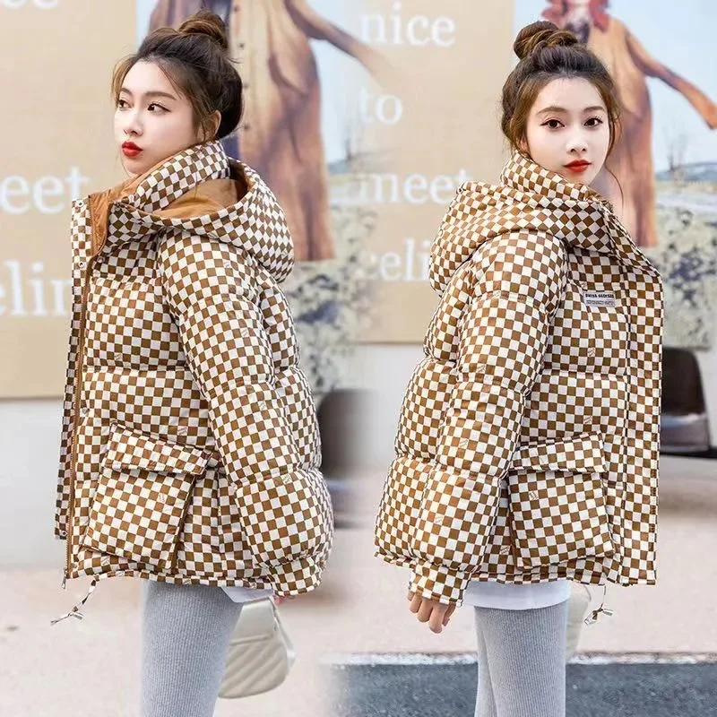 2024 Winter New Checkerboard Hooded Short Cotton-Padded Jacket Houndstooth Korean Fashion Padded Cotton-Padded Women\'s Coat.